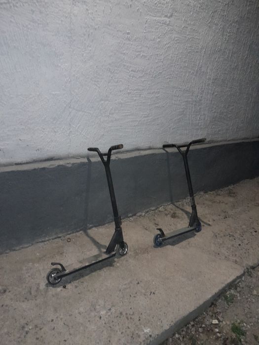 Продам трюковой самокат 1+1