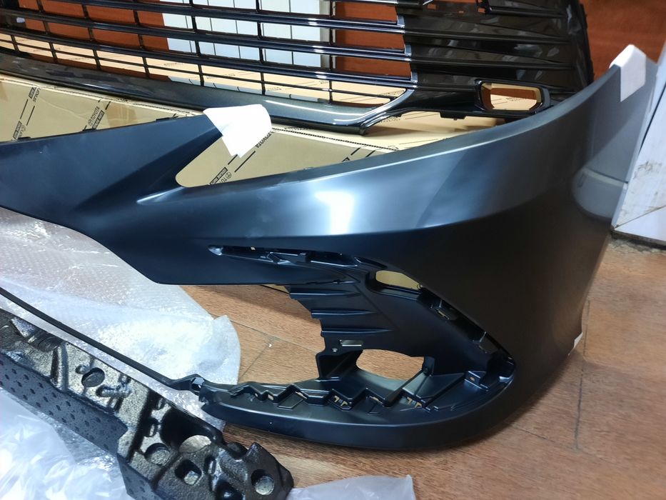 Бампер на Camry 70/75