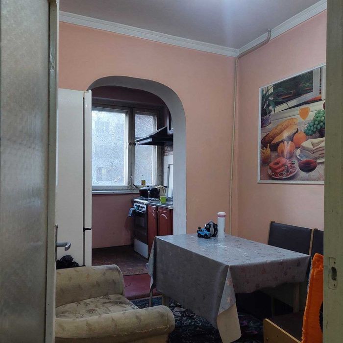 4 xonali dom sotiladi