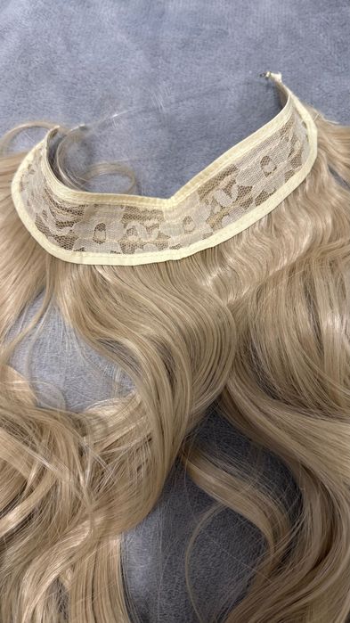 Extensii de păr blond deschis