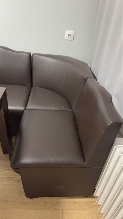 Кухненски диван с маса