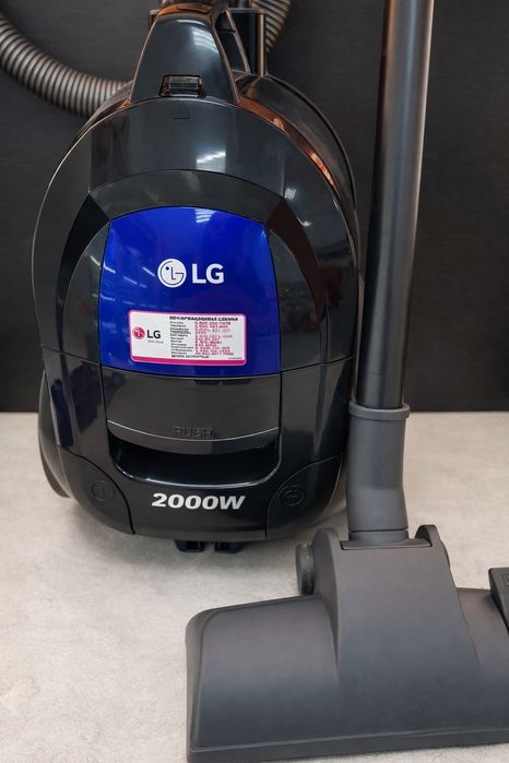 Пылесос LG 2000W