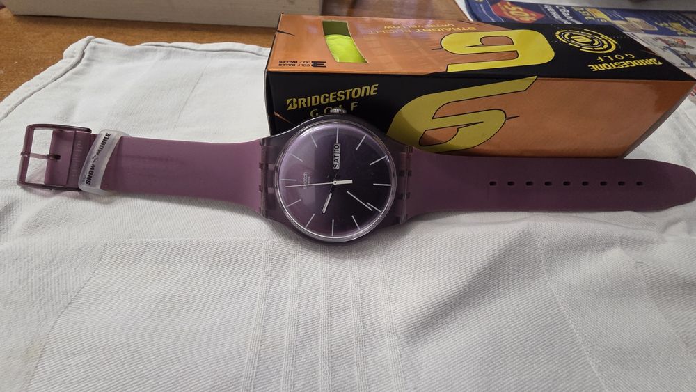 Часовник Swatch Prune Rebel
