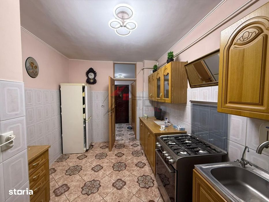 Apartament cu 2 camere decomandat -  Pacurari