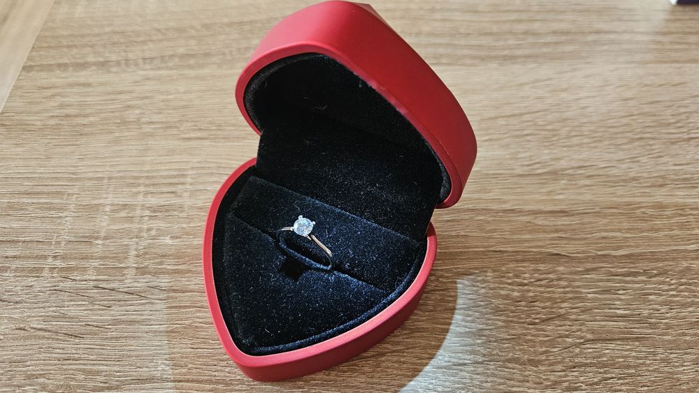Годежен диамантен 0.54 ct. пръстен от бяло злато