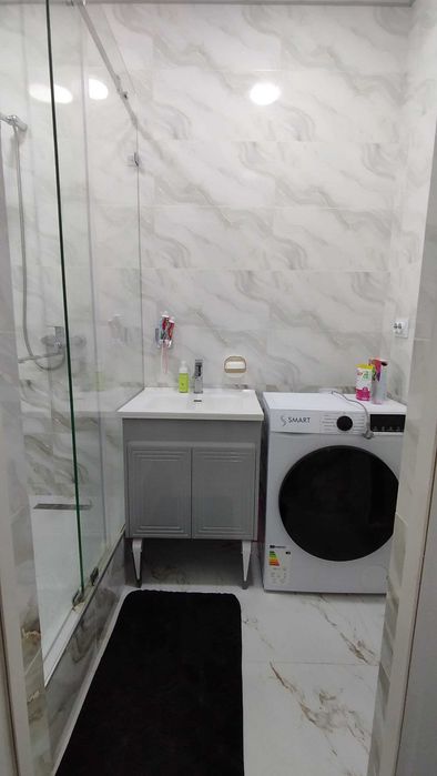 Uy sotiladi navastroyka 3 xonali