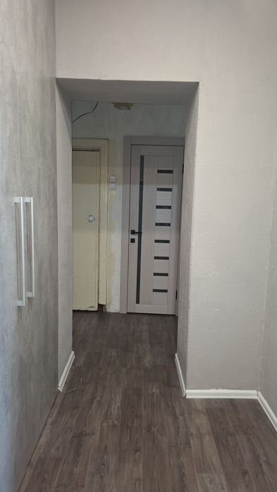 Продам квартиру. Сталинка. В центре