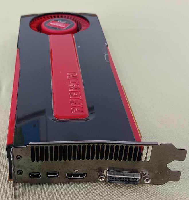 Placa video gaming OEM HP HD 7950 3Gb DDR5 Problema!..