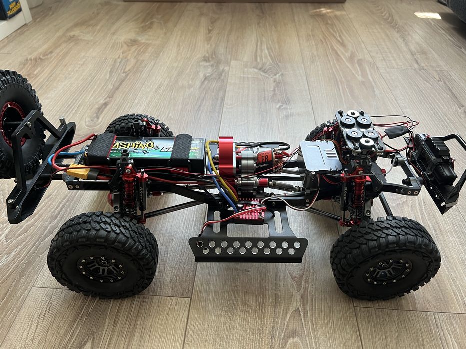 Crawler RC 1:10 metal