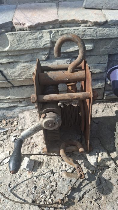 Лебёдка ручной .