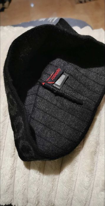 Caciula Roberto Cavali