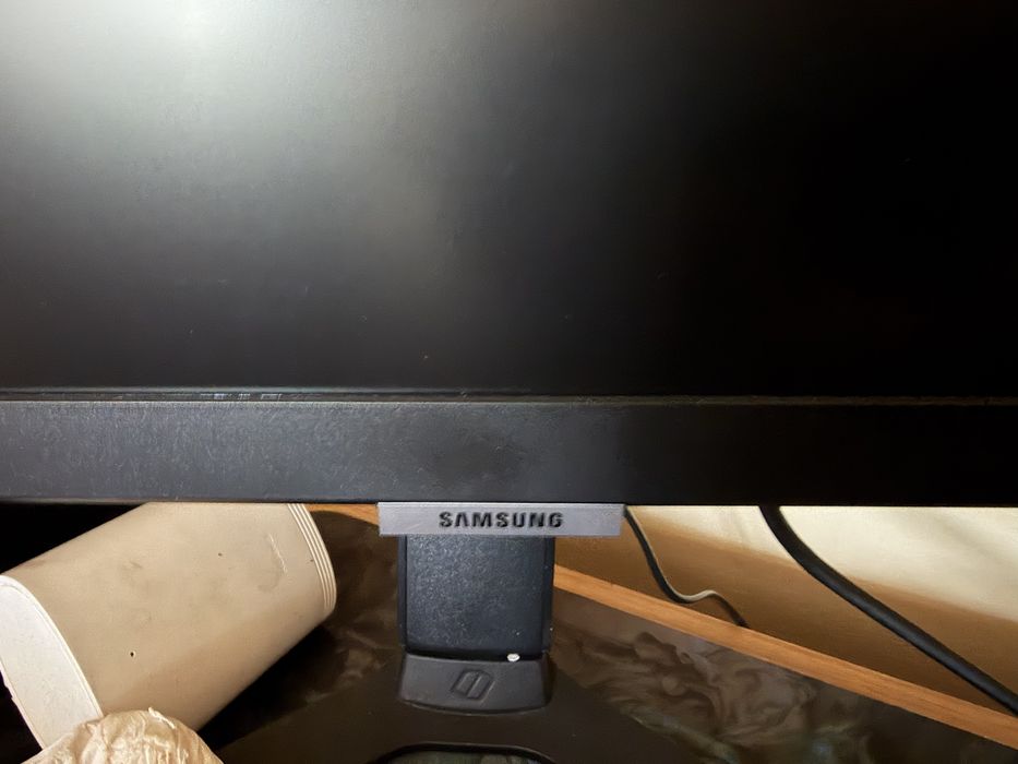 Vand monitor Samsung odyssey G4 27 inch 240hz