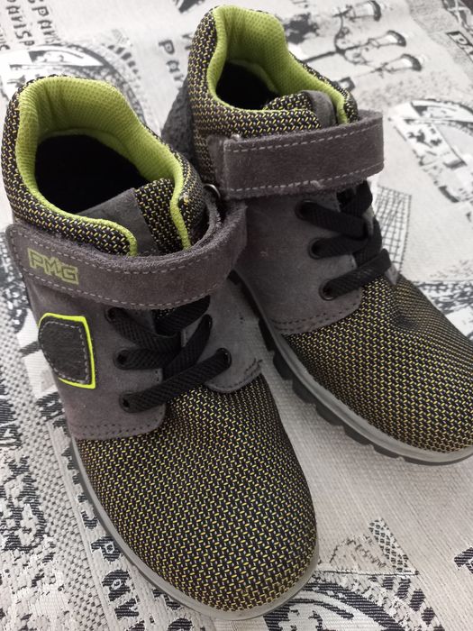 Кроссовки ,туфли  продам