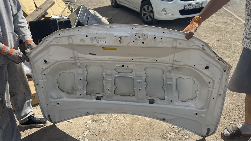 Капот на Лексус RX 350