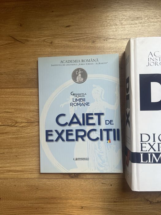 Vand dictionare limba romana noi nefolosite