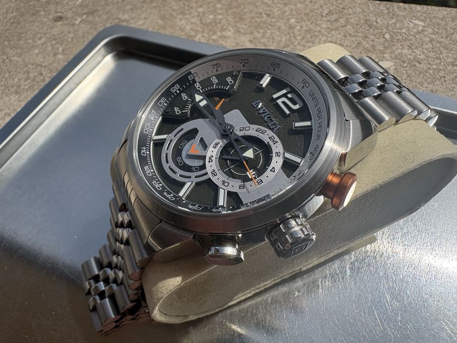 Invicta Aviator.