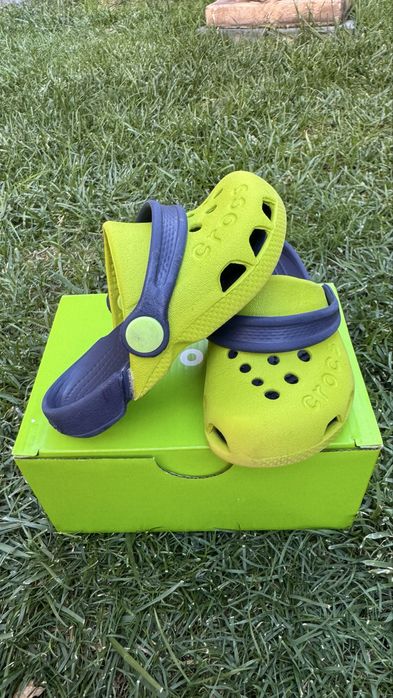 Crocsi model unisex marimea c7