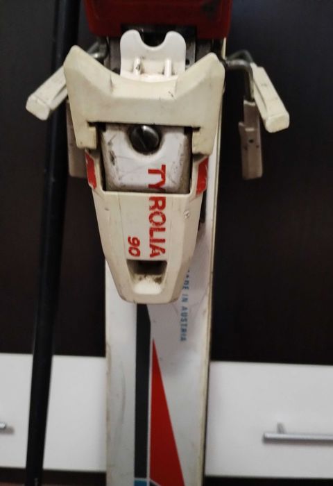 Schiuri FISCHER 180 cm Vacuum Racing Base + legaturi TYROLIA 90