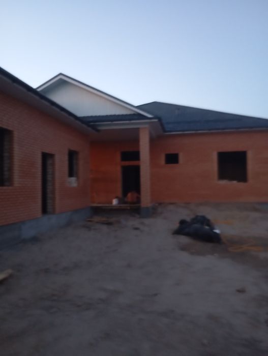 Узбеки страителни бригада