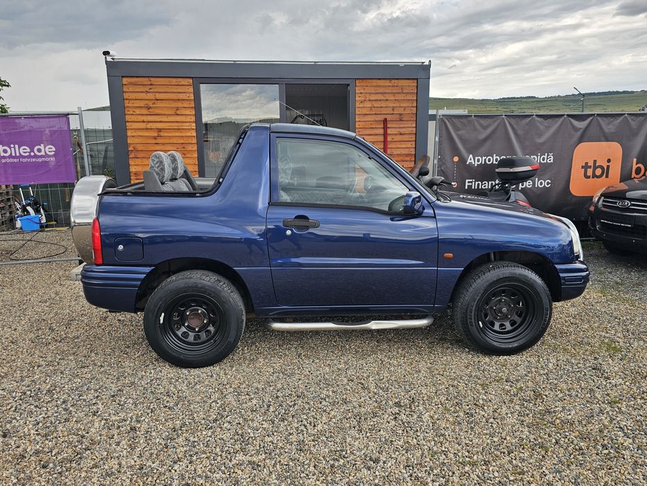 Suzuki grand vitara An 2000 1.6 Benzina 16V Jante  Bulbar  si Scări  de inox, Cârlig Posibil Rate ***