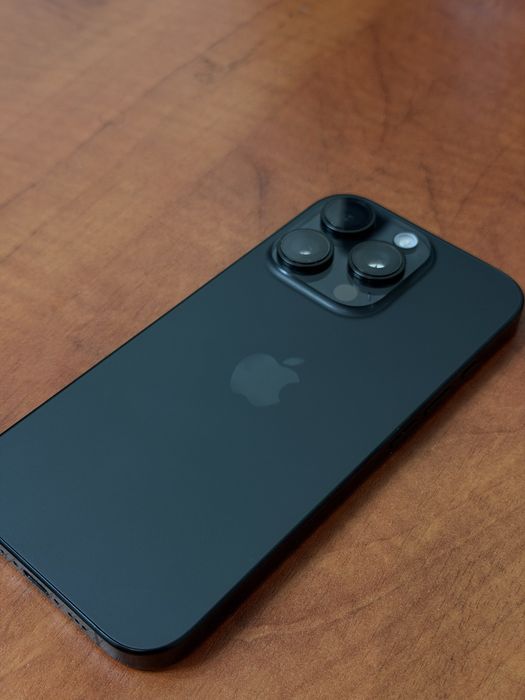 IPhone 16 pro Black