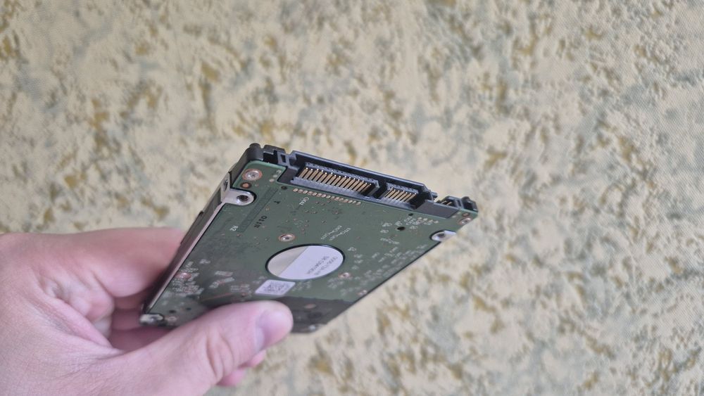 Жесткий диск для ноутбука 1 tb *