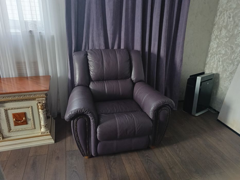 Продам диван и 2 кресло