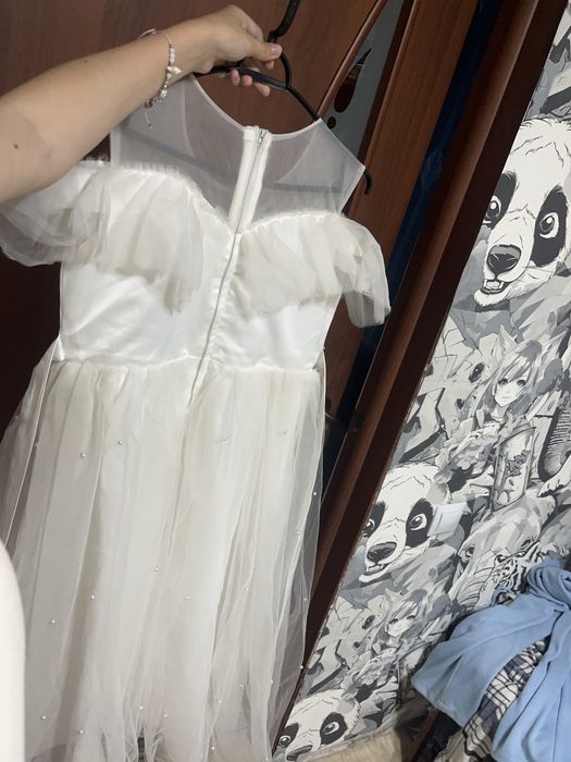 продам бальное платье на девочку
