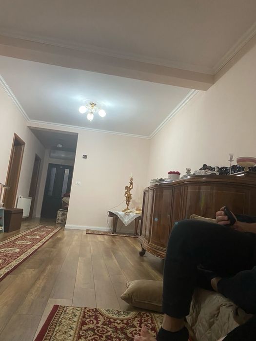 Vand casa pe parter Urseni