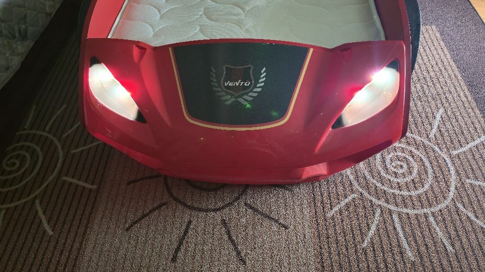 Детско легло тип кола