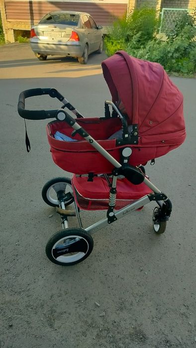 Продам детскую коляску