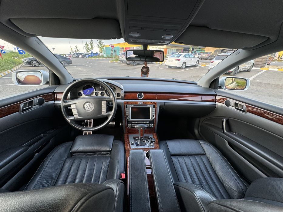 Volkswagen Phaeton euro 5 Long (4 locuri)