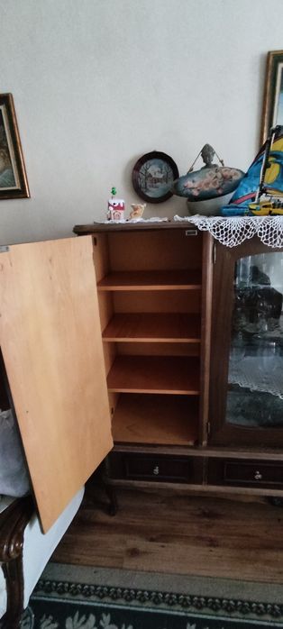 Винтидж шкаф витрина лот