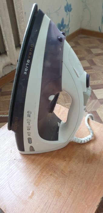 Продам утюги  б/у