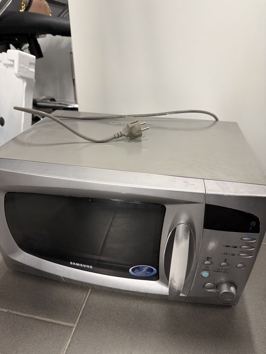 Микроволновка Samsung рабочая