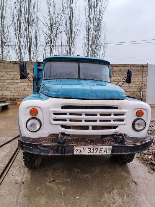 Zil 1985y srochna sotiladi