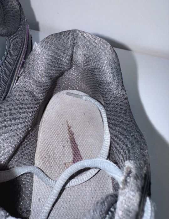 Adidasi nike sala/ alergat