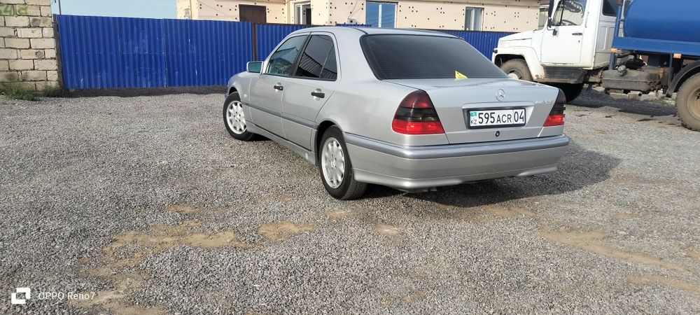 Мерседес Бенц 202