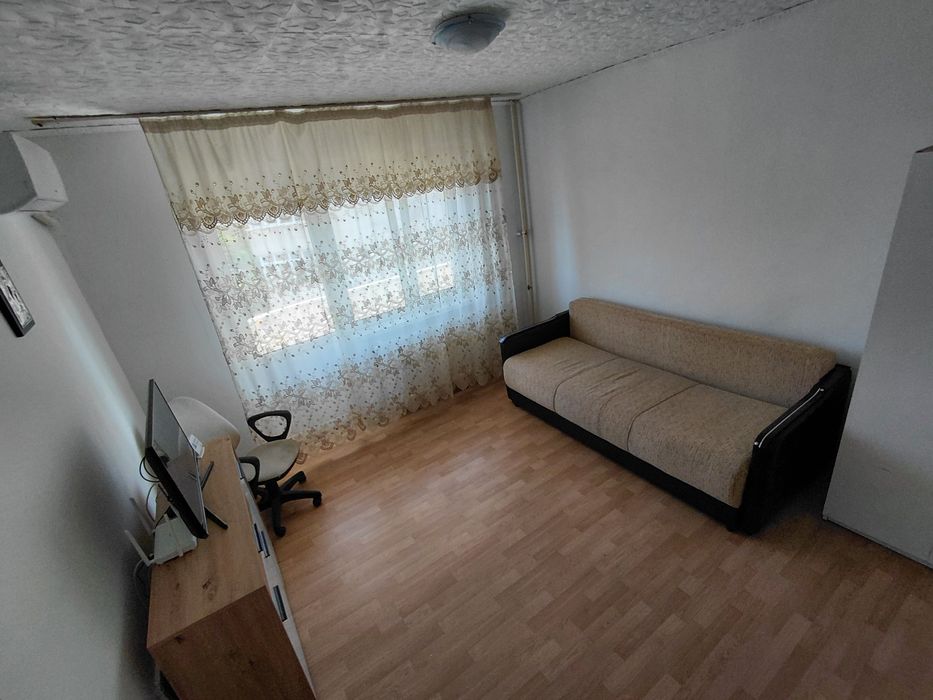 Garsonieră decomandată Brazda