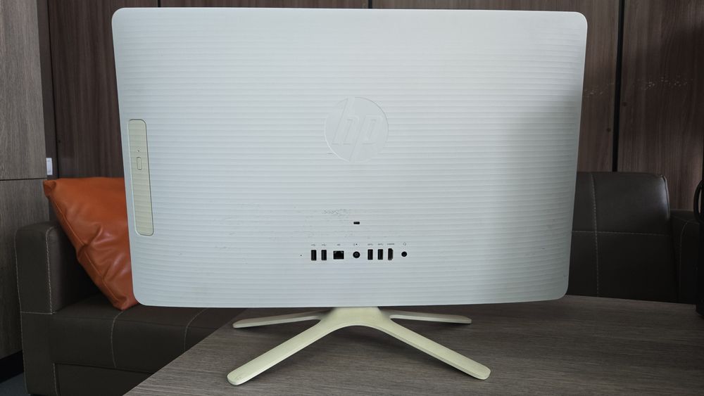 Моноблок HP All-in-One 24-g002ur - б/у