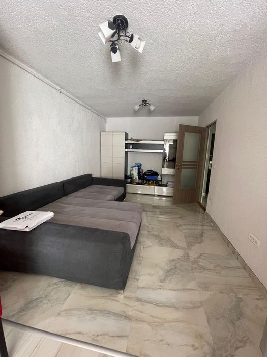 Inchiriez apartament modern 3 camere,bloc nou ultracentral Arad-disponibil de la 1 iulie