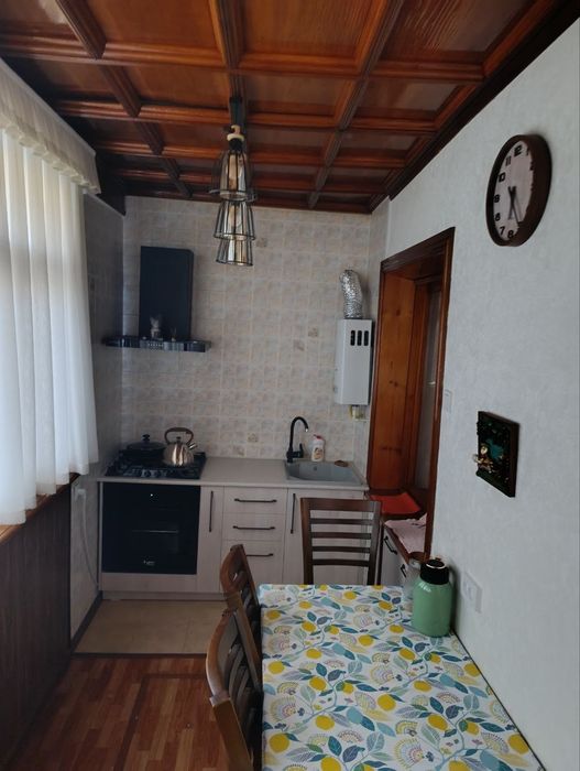 2-х комнатная квартира, 77-серия, с ремонтом, частично с мебелью