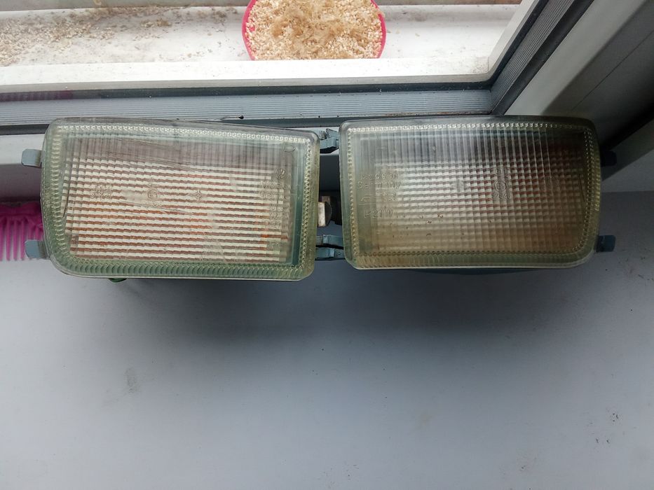 Продам поворотники гольф 3