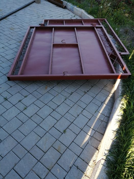 Распашные варота для колитки