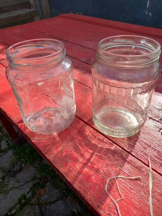 Буркани с винтова капачка 800мл налични 600 бройки 25цента за брой