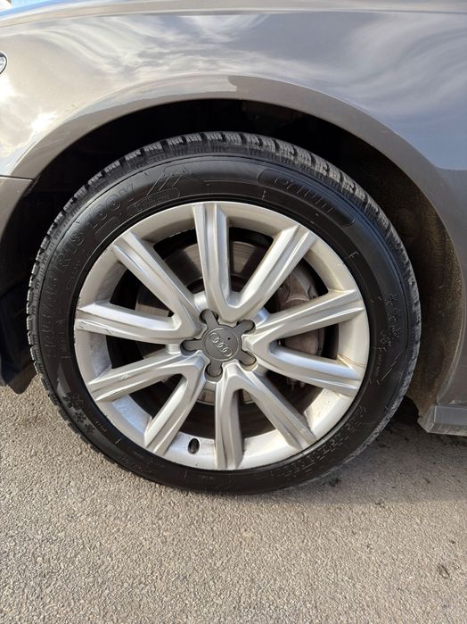 Оригинални джанти на ауди 18ки с чисто нови гуми