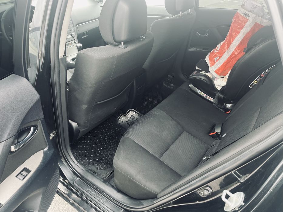 Toyota Avensis-1.8 benzin 147hp.