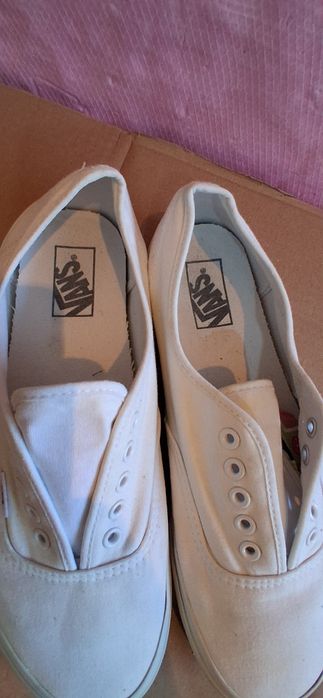 Teniși Vans mărimea 44,5,  10,5 man, 12 women