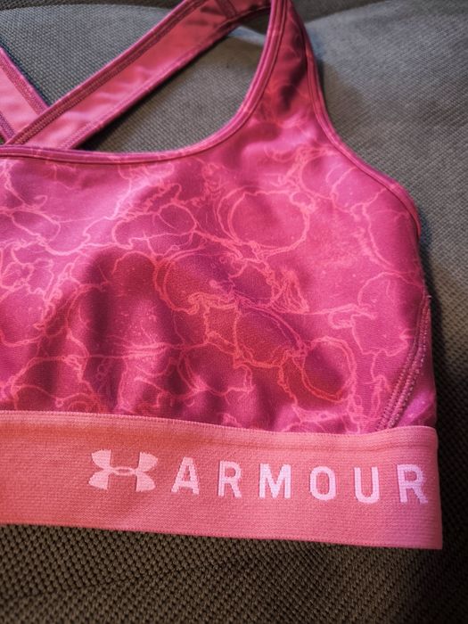 Bustiera Under Armour XS/160(11-12 ani)