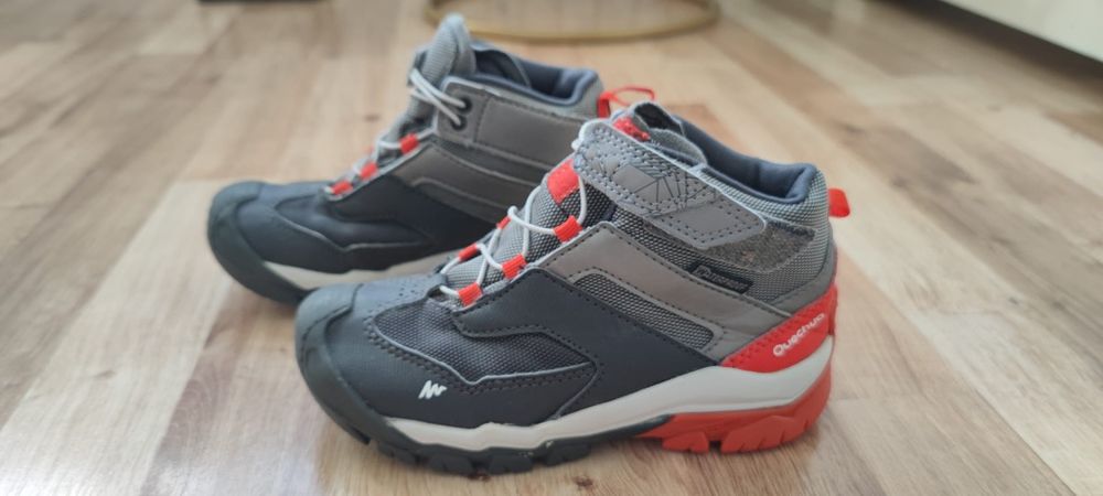 Bocanci Unisex drumeție  Quechua Waterproof